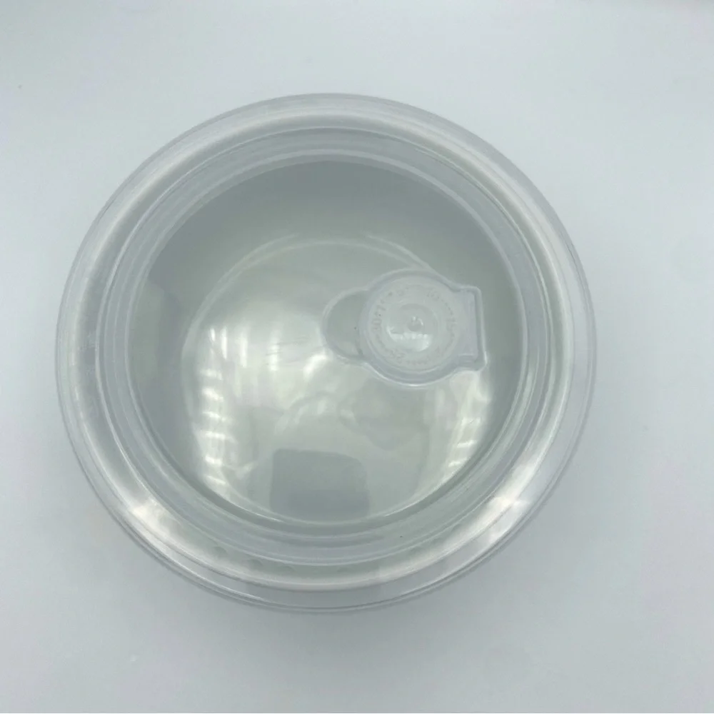Hello Kitty Ceramic Bowl with Resealable Lid NWT